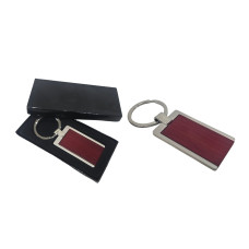 LLAVERO METALICO MADERA RECTANGULAR 8x2.5cm (500194)           